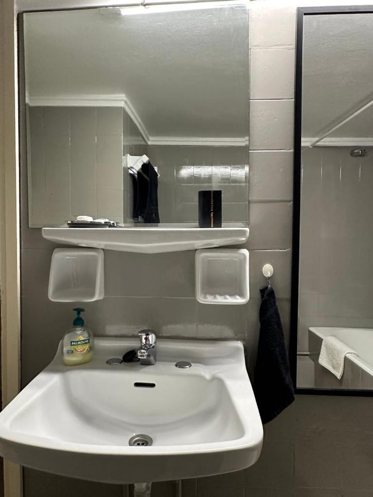 Renovated Cozy Apartment Near To Acropolis Афины Экстерьер фото